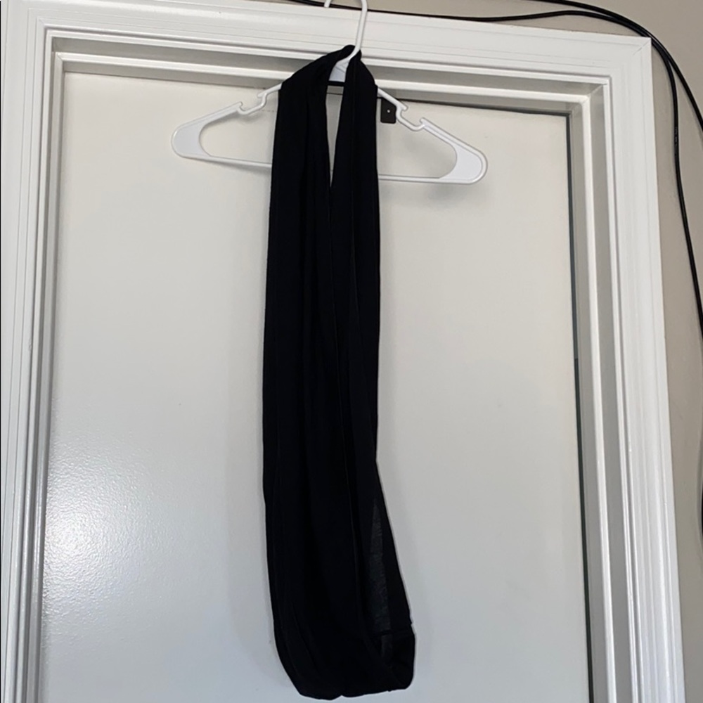 Black Scarf